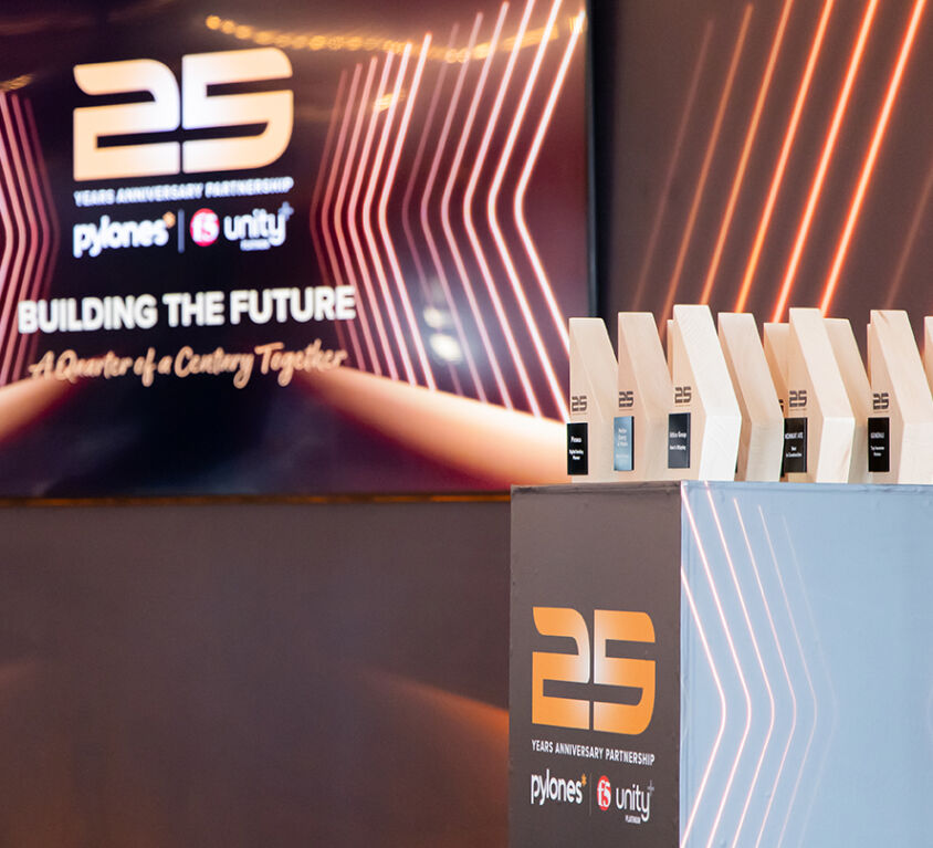 f5 | Pylones 25 Years Anniversary Partnership